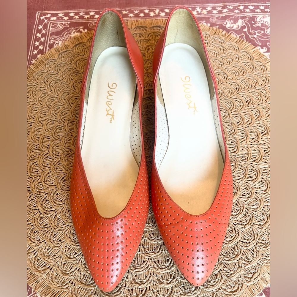 Vintage 80’s 9 West orange low heeled shoes